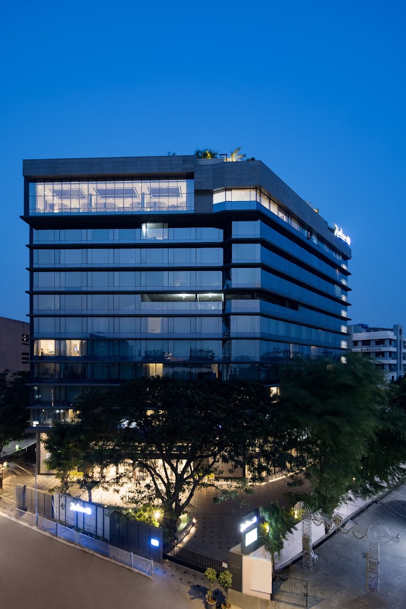 Radisson Blu Mumbai International Airport - Radisson Blu Mumbai International Airport Off Marol Maroshi Rd, near Metro Station Marol Naka, Bori Colony, Gamdevi, Marol, Andheri East, Mumbai, Maharashtra 400059, India