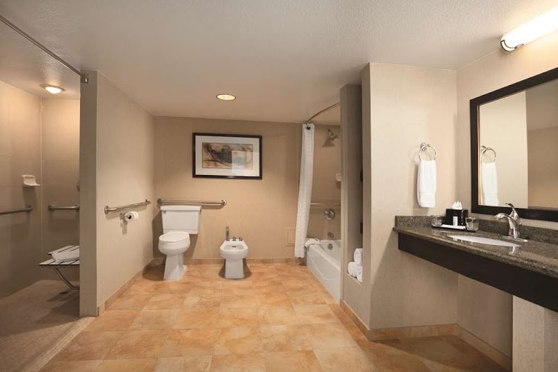 Embassy Suites by Hilton Phoenix Tempe - Embassy Suites by Hilton Phoenix Tempe, 4400 S Rural Rd, Tempe, AZ 85282, USA