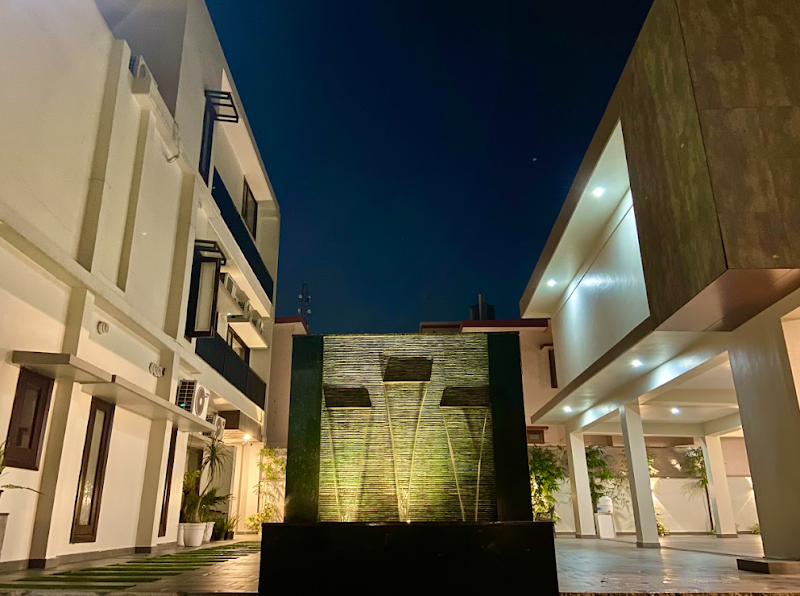 Vastu Homestay - Vastu Homestay 28/1-1 Laxmi Road, and, Balbir Rd, opposite Bank of Baroda, near new store, Dalanwala, Dehradun, Uttarakhand 248001, India