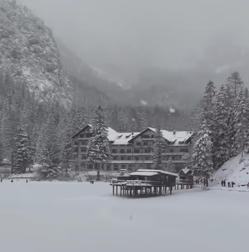 Altes Holzhaus Pragser Wildsee - Altes Holzhaus Pragser Wildsee, 39030 Prags, Autonomous Province of Bolzano – South Tyrol, Italy