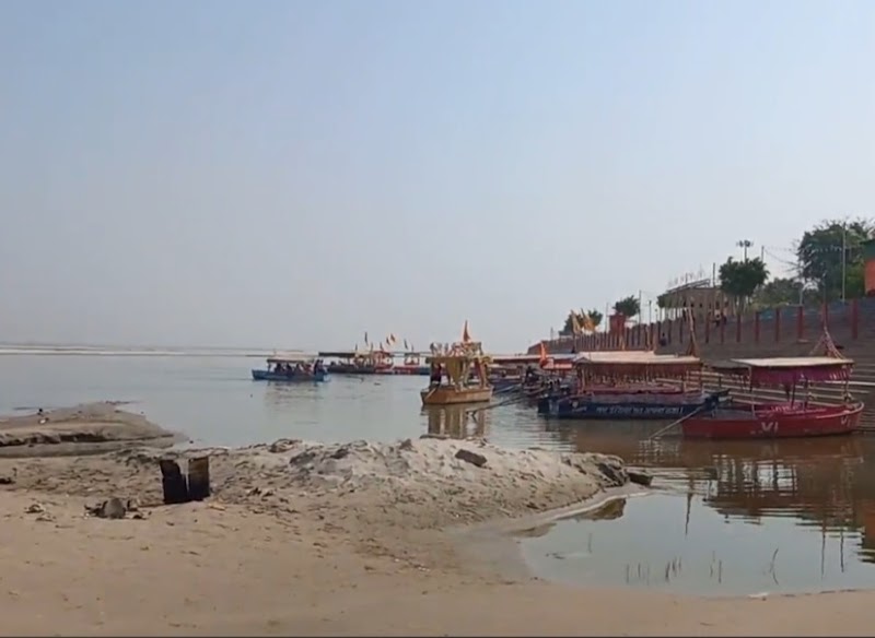 RAM GHAT, ON THE BANK OF RIVER SARAJU - RAM GHAT, ON THE BANK OF RIVER SARAJU Ram Ghat Railway Bridge, Ram Katha Park, Ayodhya, Uttar Pradesh 272129, India
