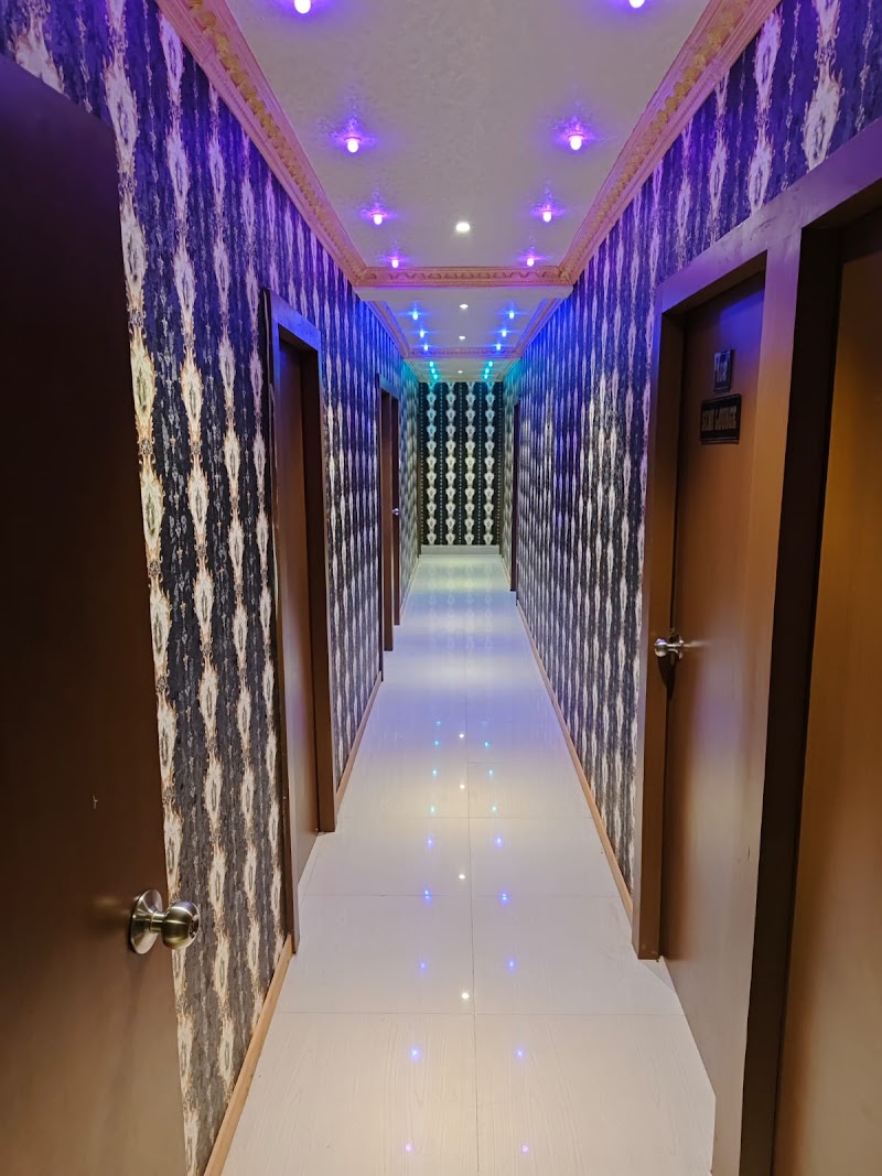Premium Luxury Thai Spa - Premium Luxury Thai Spa Plot No. 160, Block A, 4th Floor, Near, Pillar Number 30, to, Gachibowli - Miyapur Rd, Kondapur, Towards, Kondapur, Kothaguda, Hyderabad, Telangana 500084, India