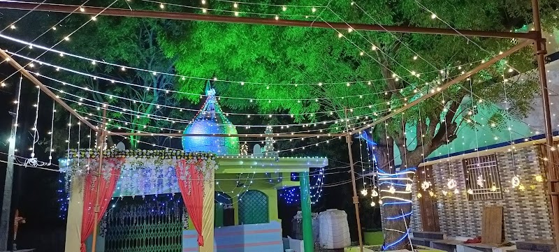 Hazrat alhaj sufi Gaffar hasan chisti sha R.A - Hazrat alhaj sufi Gaffar hasan chisti sha R.A, 3P6X+J6G, Abhanpur, Chhattisgarh 493661, India