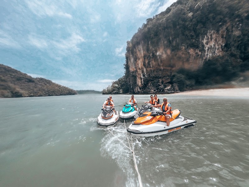 YBZ Watersports - YBZ Watersports, Jalan Pantai Chenang, Kampung cenang, 07000 Langkawi, Kedah, Malaysia