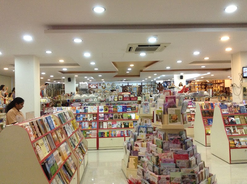 St Paul Book And Art Centre Mumbai - St Paul Book And Art Centre Mumbai 1st floor, St Paul Media Complex, St Theresa Rd, Opp Durulo Convent school, Bandra West, Mumbai, Maharashtra 400050, India