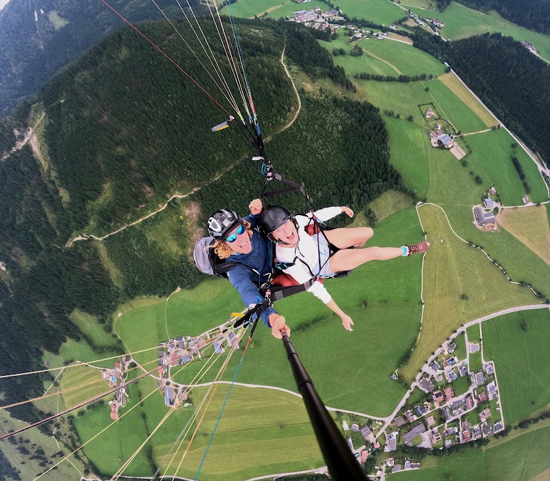 FlyTandem Paragliding Werfenweng - FlyTandem Paragliding Werfenweng, Weng 149, 5453 Werfenweng, Austria