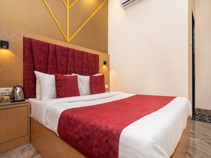 Hotel Priceless Suite - Nesco Goregaon Mumbai - Hotel Priceless Suite - Nesco Goregaon Mumbai Plot No B-45/178, 1st Floor, Siddha CHS Ltd Siddharth nagar Road No 8, Bombay Exhibition Centre, beside Solanki Fabrication, Maharashtra Housing and Area Development Authority Colony, NESCO, Goregaon West, Mumbai, Maharashtra 400104, India