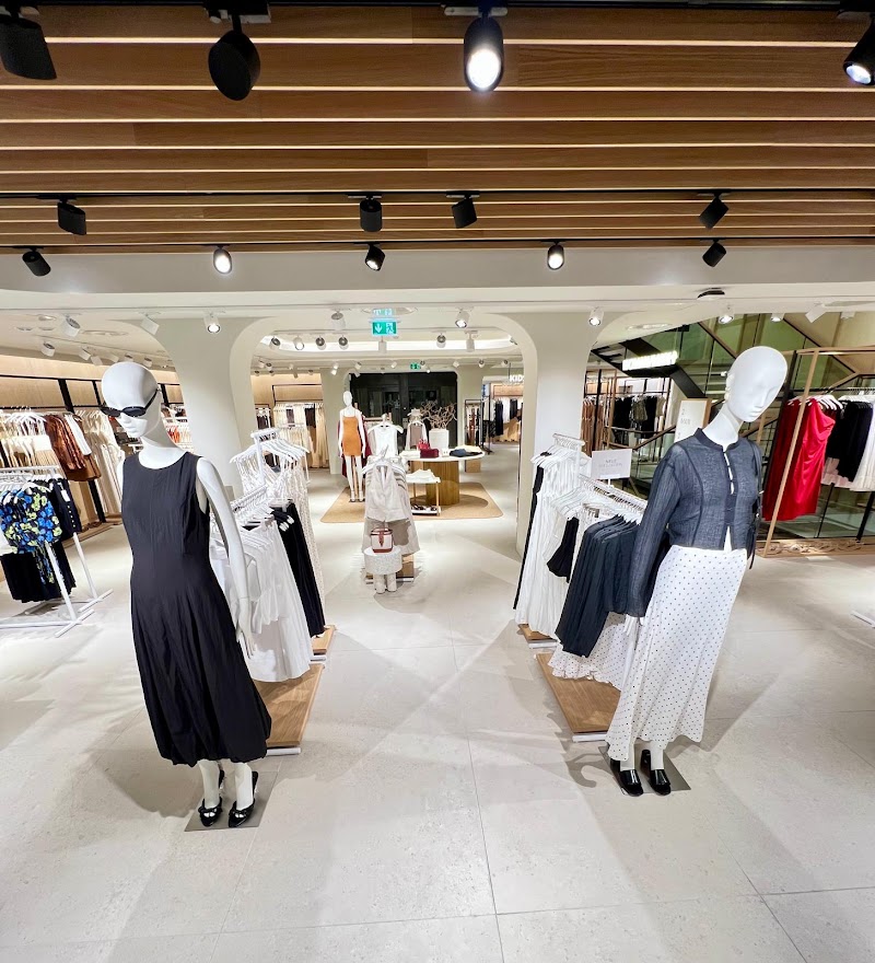 MANGO - MANGO Getreidegasse 24, 5020 Salzburg, Austria
