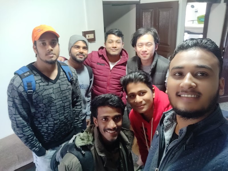 Backpackers Abode - Backpackers Abode 5th Floor, Union Bank Building, Opposite to Coffee Shop, New Market, Mahatma Gandhi Marg, Vishal Gaon, Gangtok, Sikkim 737101, India