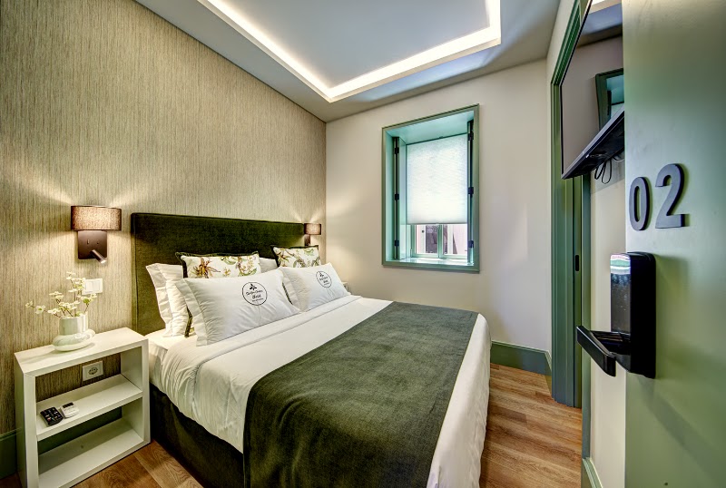 Sintra Green Chalet Bed & Breakfast - Sintra Green Chalet Bed & Breakfast R. Veiga da Cunha 18, 2710-627 Sintra, Portugal