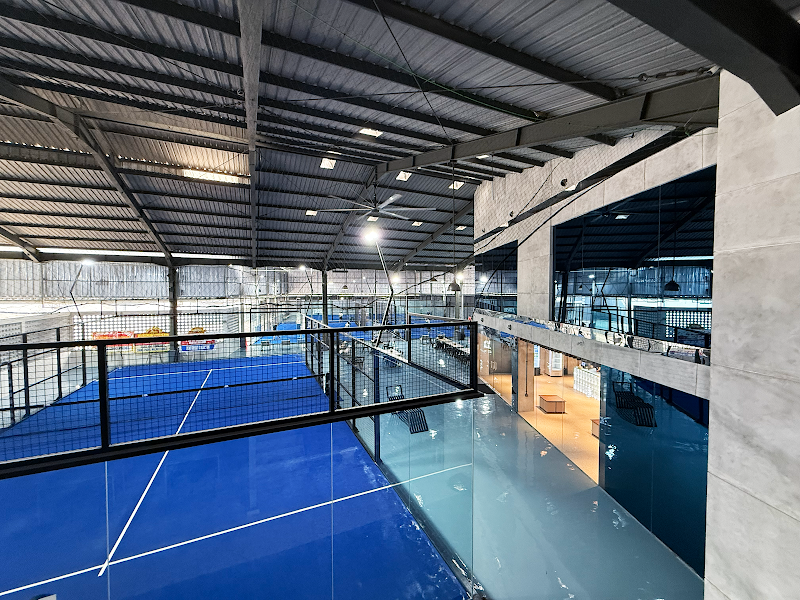 HobiPadel Meruya - HobiPadel Meruya Jl. Meruya Ilir Raya No.49, RT.3/RW.8, Srengseng, Kec. Kembangan, Kota Jakarta Barat, Daerah Khusus Ibukota Jakarta 11620, Indonesia