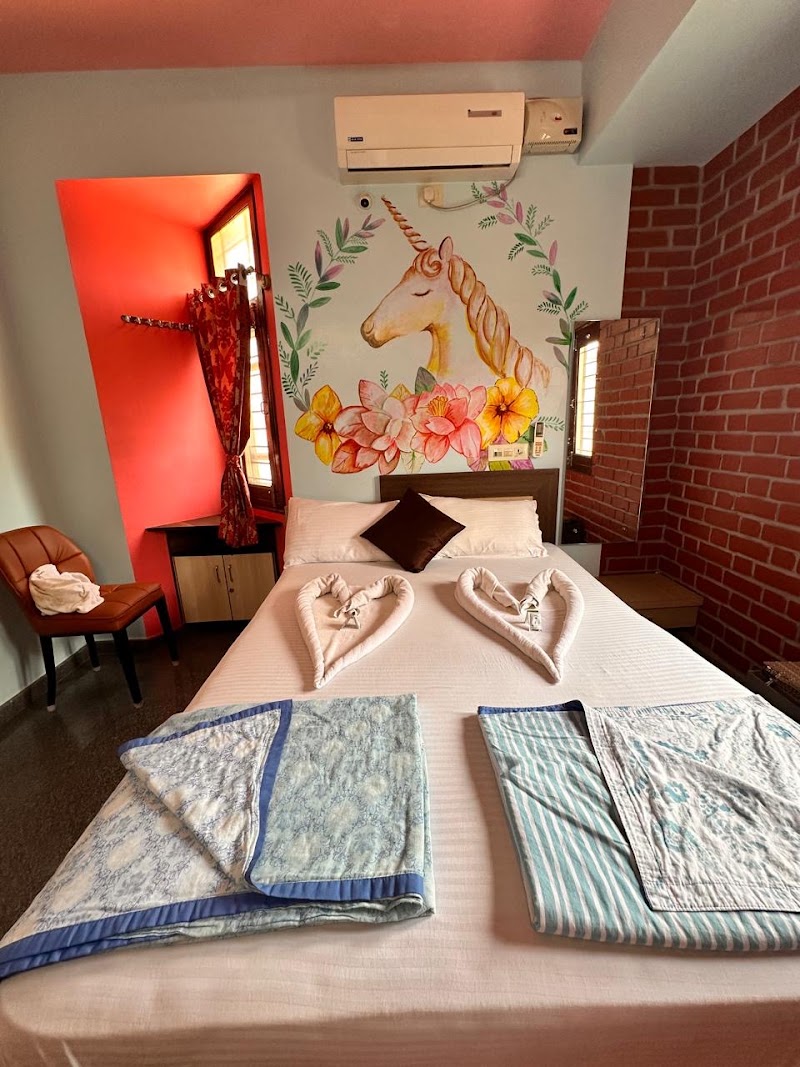 Mango Tree Home Stay - Mango Tree Home Stay, P.K HALLI ROAD, opp. government hospital, Kamalapura, Karnataka 583221, India