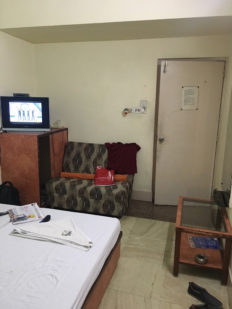 Hotel Suriya International - Hotel Suriya International No 70, police station Om Sakthi Plaza, next to Pondy bazaar, T. Nagar, Chennai, Tamil Nadu 600017, India