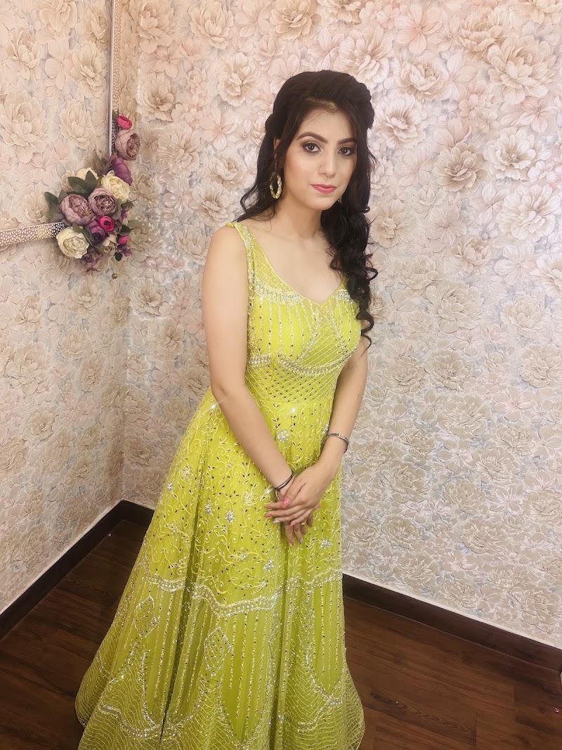 Allure Studio By Tanisha - Allure Studio By Tanisha L-51 New Colony, near Narula retail store, kdh, Sector 7, Gurugram, Haryana 122001, India