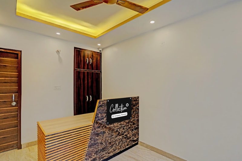 Super Collection O by OYO Sector 55 Noida Near Noida Stadium - Super Collection O by OYO Sector 55 Noida Near Noida Stadium Plot Number 33, Block E, Sector 55, Noida, Uttar Pradesh 201307, India