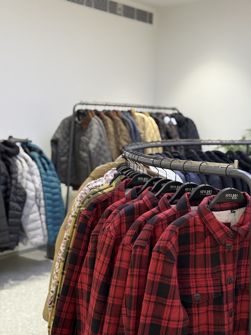 Stylish Icon - Stylish Icon 1st floor, above KYMA &, next to Volkswagen showroom, Sector 62, Gurugram, Haryana 122098, India