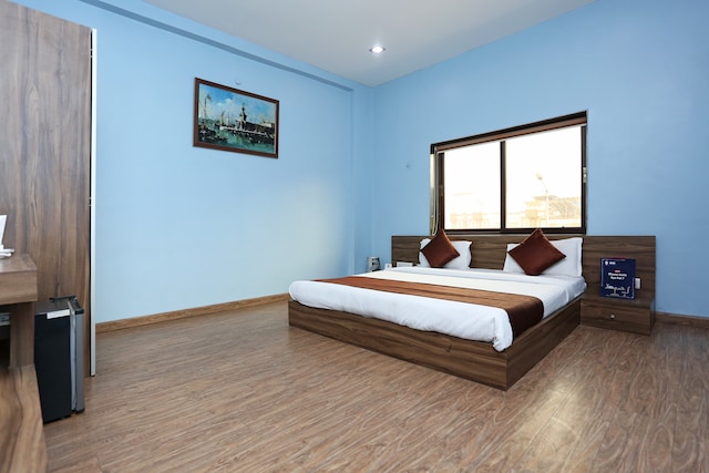 OYO Hotel Queens Club Of India - OYO Hotel Queens Club Of India 26, VIP Rd, Rajiv Gandhi Marg, Vishal Nagar, Raipur, Chhattisgarh 492001, India
