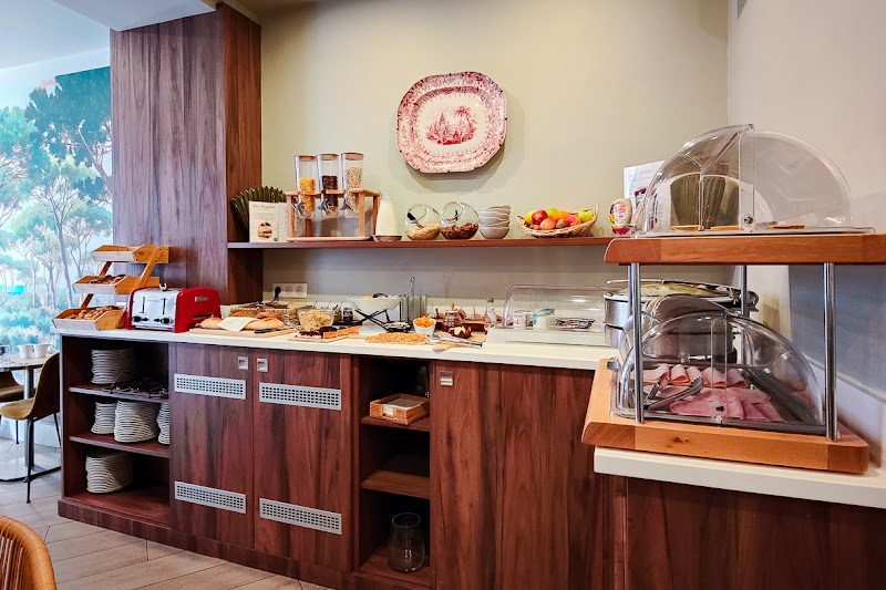 Hotel de France - Hotel de France 58 Rue de France, 06000 Nice, France