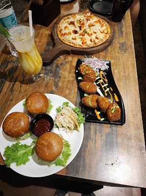 TOP ACE CAFE - TOP ACE CAFE 2ND AND 3RD FLOOR, 74, Jyoti Nivas College Rd, 5th Block, Koramangala, Bengaluru, Karnataka 560095, India