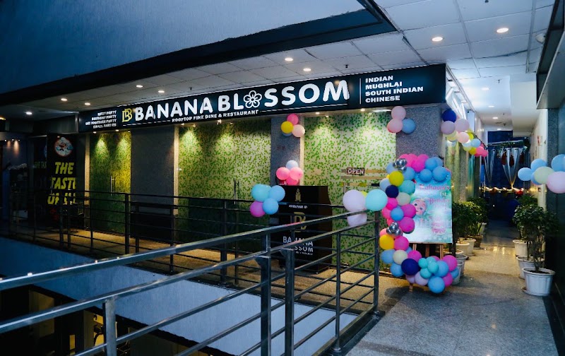 Banana Blossom Rooftop Fine Dine & Restaurant - Banana Blossom Rooftop Fine Dine & Restaurant 4th Floor, Aarza Square - 1, near 7th Avenue, Gaur City 1, Extension, Gaur City 2, Noida, Ghaziabad, Uttar Pradesh 201318, India