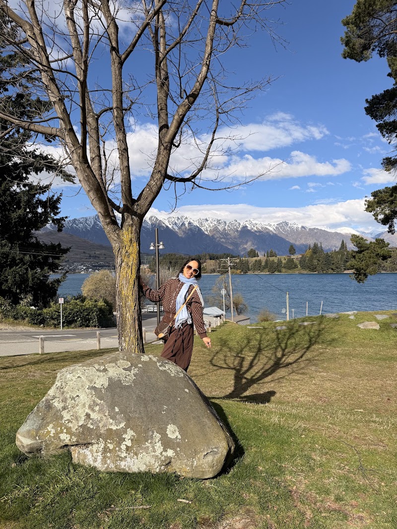 Southern Discoveries - Queenstown Visitor Centre - Southern Discoveries - Queenstown Visitor Centre, 110 Beach St, St, Omer Wharf, Queenstown 9300, New Zealand