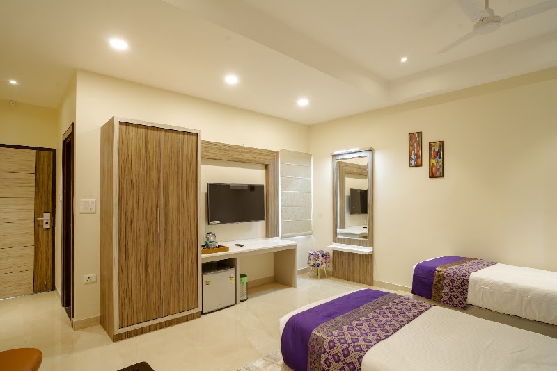 Omkar International Hotel - Omkar International Hotel, D-58/7, 29, Bhagwan Das Nagar, Maulvibagh, Jahumandi, Varanasi, Uttar Pradesh 221002, India