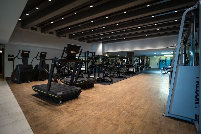 Crowne Plaza Zurich by IHG - Crowne Plaza Zurich by IHG Badenerstrasse 420, 8040 Zürich, Switzerland
