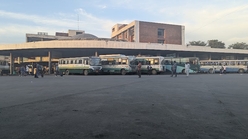 ISBT 43 Chandigarh - ISBT 43 Chandigarh Sector 43, Chandigarh, 160043, India