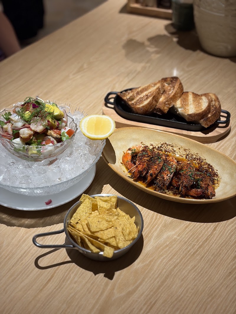 La Ombra - Mediterranean Café & Dining - La Ombra - Mediterranean Café & Dining, 127/11 Nguyễn Thiện Thuật, Nha Trang, Khánh Hòa 57106, Vietnam