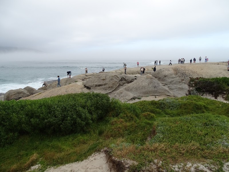 Camps Bay Beach and Table Mountain View Point - Camps Bay Beach and Table Mountain View Point, Camps Bay, Car Park, 0E Victoria Rd, Clifton, Cape Town, 8005, South Africa