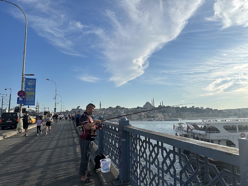 Galata Bridge - Galata Bridge, Kemankeş Karamustafa Paşa, Galata Köprüsü, 34425 Beyoğlu/İstanbul, Türkiye