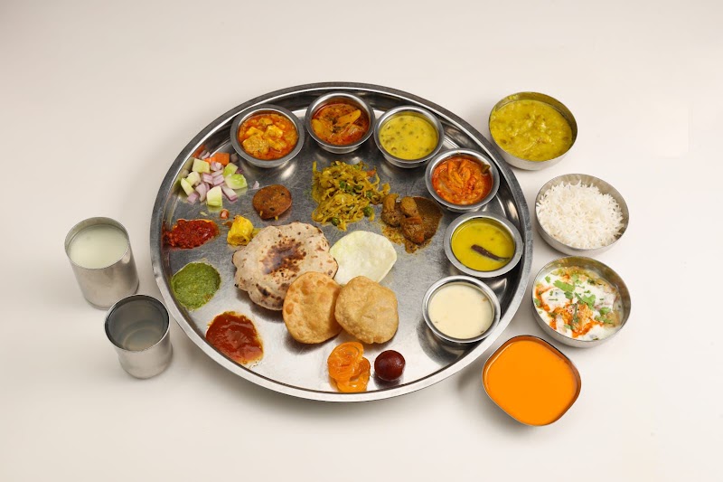 Shahi Bhoj Thali Restaurant - Shahi Bhoj Thali Restaurant 573/7 Beside Chhatrapati Sambhaji Garden, Ground Floor Hotel Sapna, Jangali Maharaj Rd, Shivajinagar, Pune, Maharashtra 411004, India