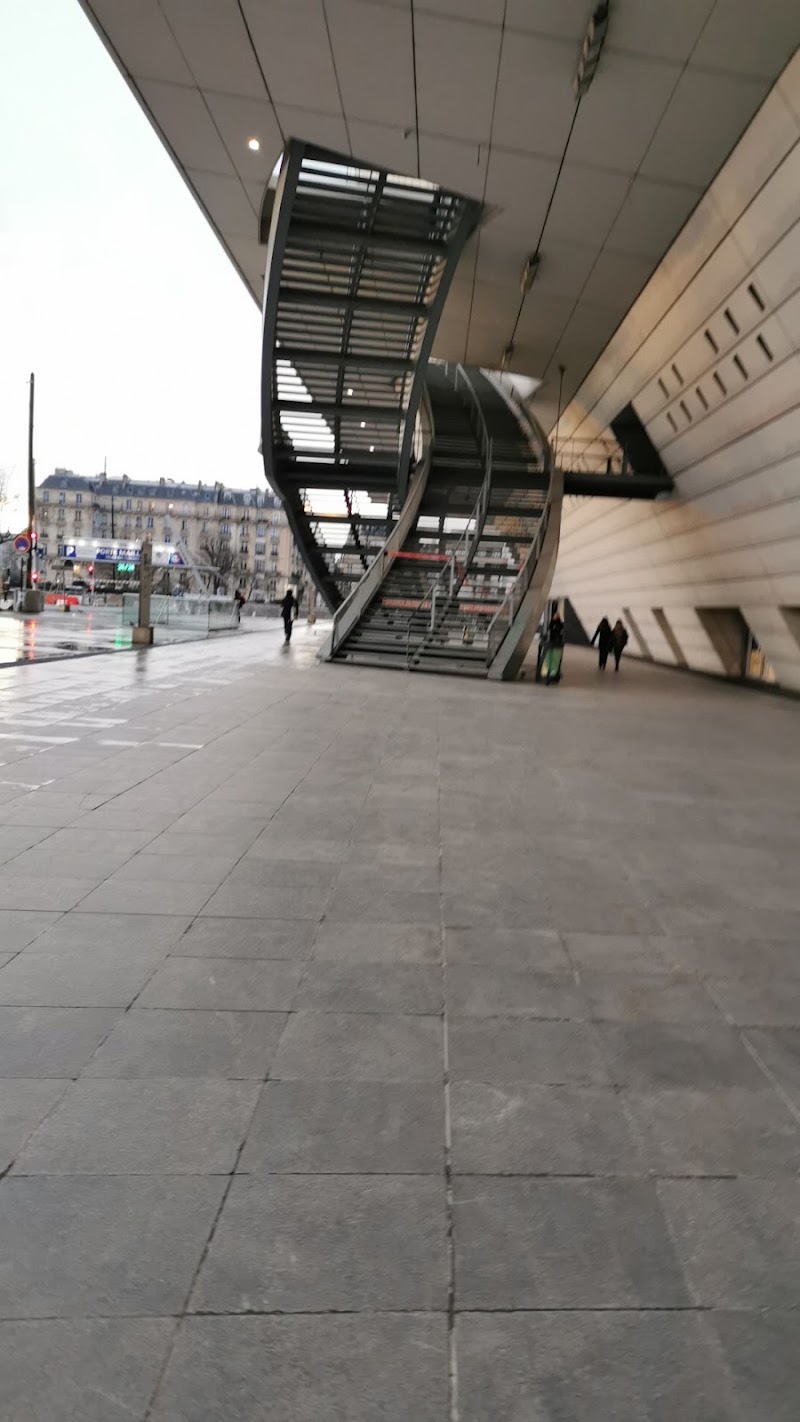 Porte Maillot - Grande Armée - Porte Maillot - Grande Armée 75017 Paris, France