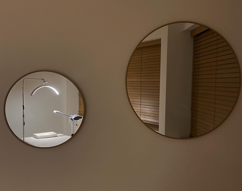 4042 skin body soul - 4042 skin body soul, Koletti 40-42, Athina 106 82, Greece
