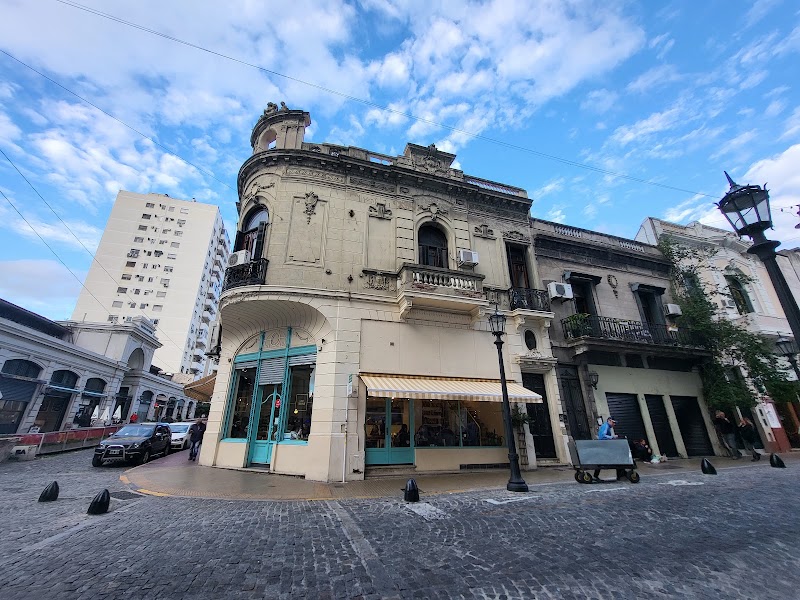 Plaza Dorrego - Plaza Dorrego, Humberto 1º 400, C1065 Cdad. Autónoma de Buenos Aires, Argentina
