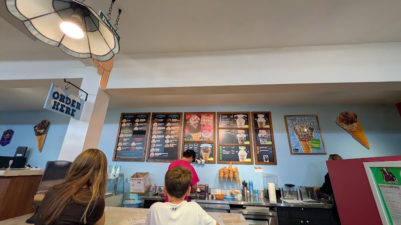 Ben & Jerry's - Ben & Jerry's 238 Main St, Ogunquit, ME 03907, USA