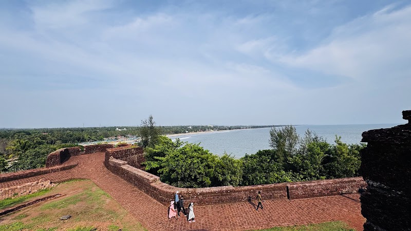 Bekal Fort Gate - Bekal Fort Gate, 92VP+X6F, Bekal Fort Rd, Kerala 671316, India