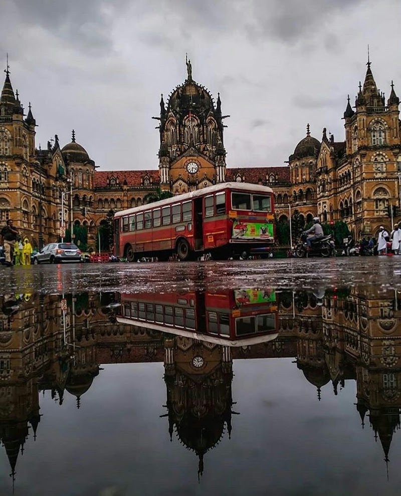 Chhatrapati Shivaji Terminus - Chhatrapati Shivaji Terminus Fort, Mumbai, Maharashtra 400001, India
