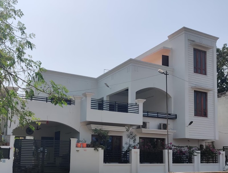 DS GAUR - DS GAUR, S-10B, Khamardih Rd, Sales Tax Colony, Shankar Nagar, Raipur, Chhattisgarh 492004, India