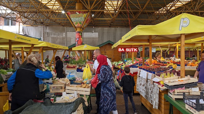 Pijaca Markale food market - Pijaca Markale food market, Mula Mustafe Bašeskije 4a, Sarajevo 71000, Bosnia and Herzegovina