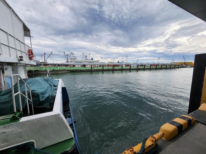 Pier 1 - Pier 1, 7WR5+XFV Pier 1 Passenger Terminal, Quezon Blvd, Cebu City, 6000 Cebu, Philippines