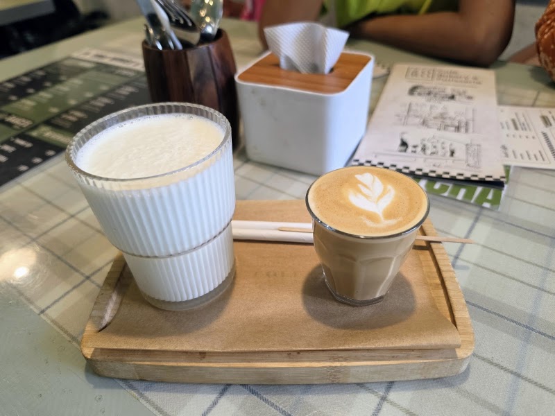 ZORO - Bakery | Cafe | Patisserie - ZORO - Bakery | Cafe | Patisserie 1st floor, State Bank Colony, Adarsh Nagar, MVP Colony, Visakhapatnam, Andhra Pradesh 530017, India