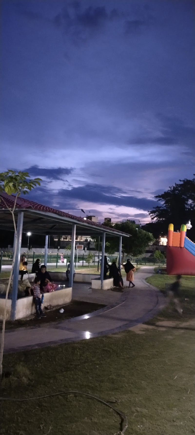 RAJNARAYAN SMARAK PARK - RAJNARAYAN SMARAK PARK 8273+WJQ, Lahurabir Rd, Benia Bagh, Varanasi, Uttar Pradesh 221001, India