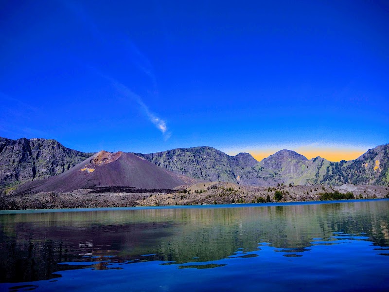 Mount Rinjani National Park - Mount Rinjani National Park, Semeru, Senaru, Kec. Bayan, Kabupaten Lombok Utara, Nusa Tenggara Bar. 83354, Indonesia