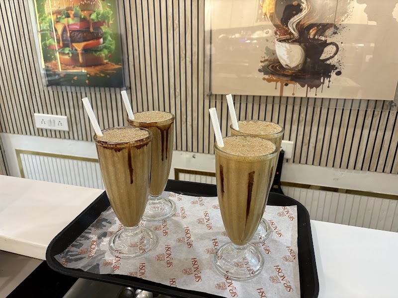 CAFE SIP n NOSH - CAFE SIP n NOSH Ground Floor 15, Spaze Boulevard-1, Badshahpur Sohna Rd, near Vetic Pet Clinic, Malibu Towne, Sector 47, Gurugram, Haryana 122018, India
