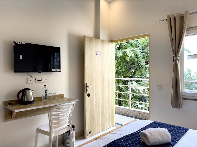 Zuna Stayz Tapovan - Rishikesh - Zuna Stayz Tapovan - Rishikesh Zuna Stayz, Balaknath Rd, near AYM School, Upper Tapovan, Tapovan, Rishikesh, Uttarakhand 249192, India