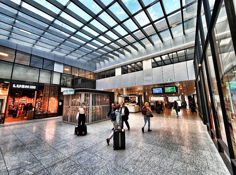 Gare Montparnasse - Gare Montparnasse 17 Bd de Vaugirard, 75015 Paris, France