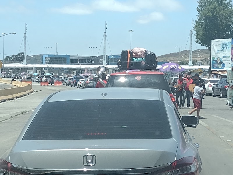 San Ysidro Border I-5 - San Ysidro Border I-5, 22010, Av. Vía Rápida Pte, P.º de los Héroes &, Zona Urbana Rio Tijuana, 22010 Tijuana, B.C., Mexico
