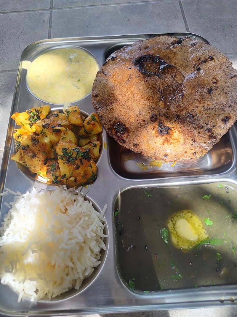 ANANDA'S VEG RESTAURANT - ANANDA'S VEG RESTAURANT RESTAURANT, nearby Nakuchiatal, Siloti Pant, Uttarakhand 263136, India