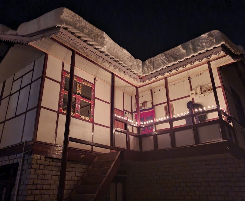 Lhakhim Homestay - House on the pass - Lhakhim Homestay - House on the pass Monastery Road, Lachen, Sikkim 737120, India
